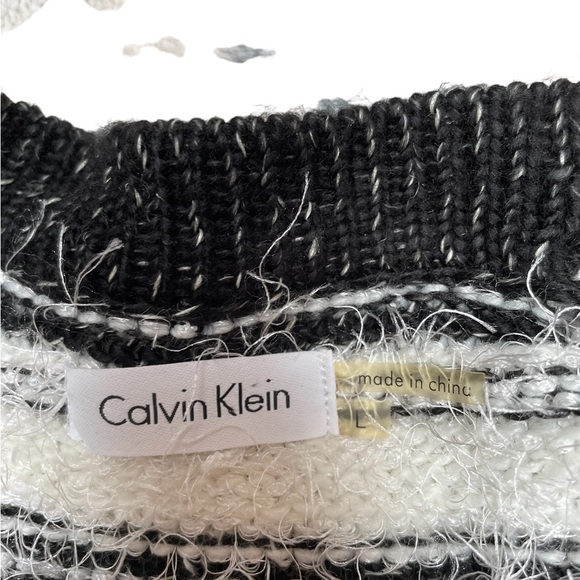 Calvin Klein black white striped eyelash fuzzy knit cropped open cardigan large - Picture 11 of 12